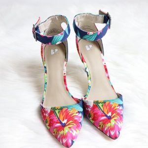 ✨NEW✨ BP tropical floral heels